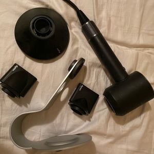 Dyson Supersonic Hair Dryer w/ stand, accessories